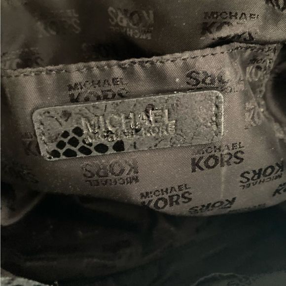 Michael Kors hobo style snakeskin bag - Picture 5 of 12